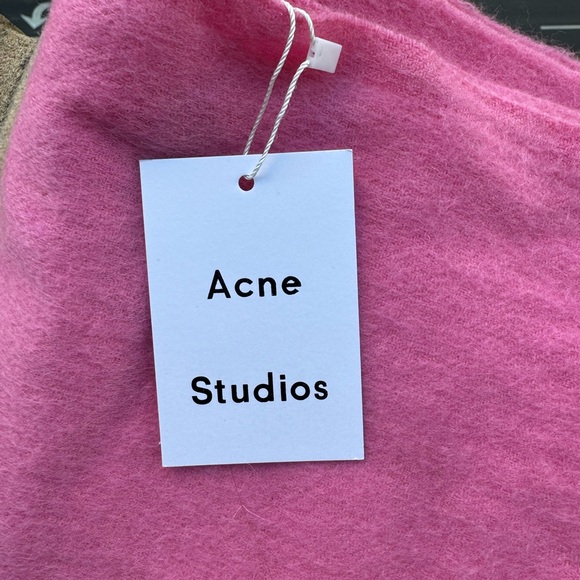 Acne Studios Wool Scarf (Pink) - Picture 4 of 7